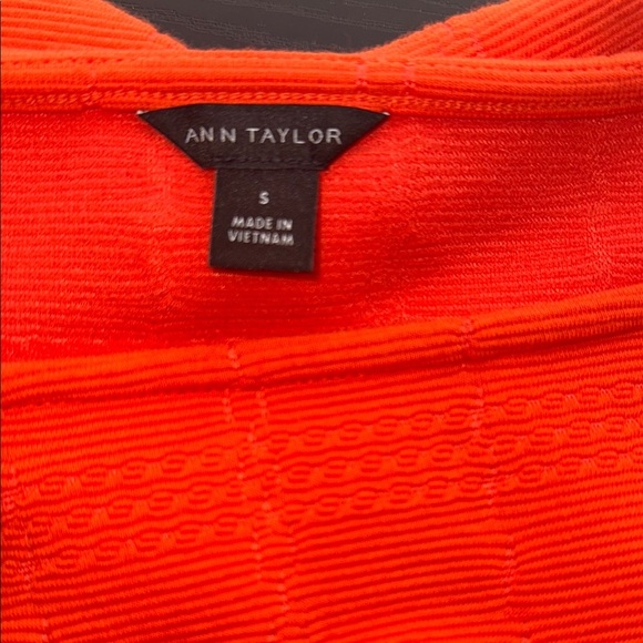Ann Taylor Orange Sleeveless Embellished Muscle Tee 116 - Picture 6 of 7